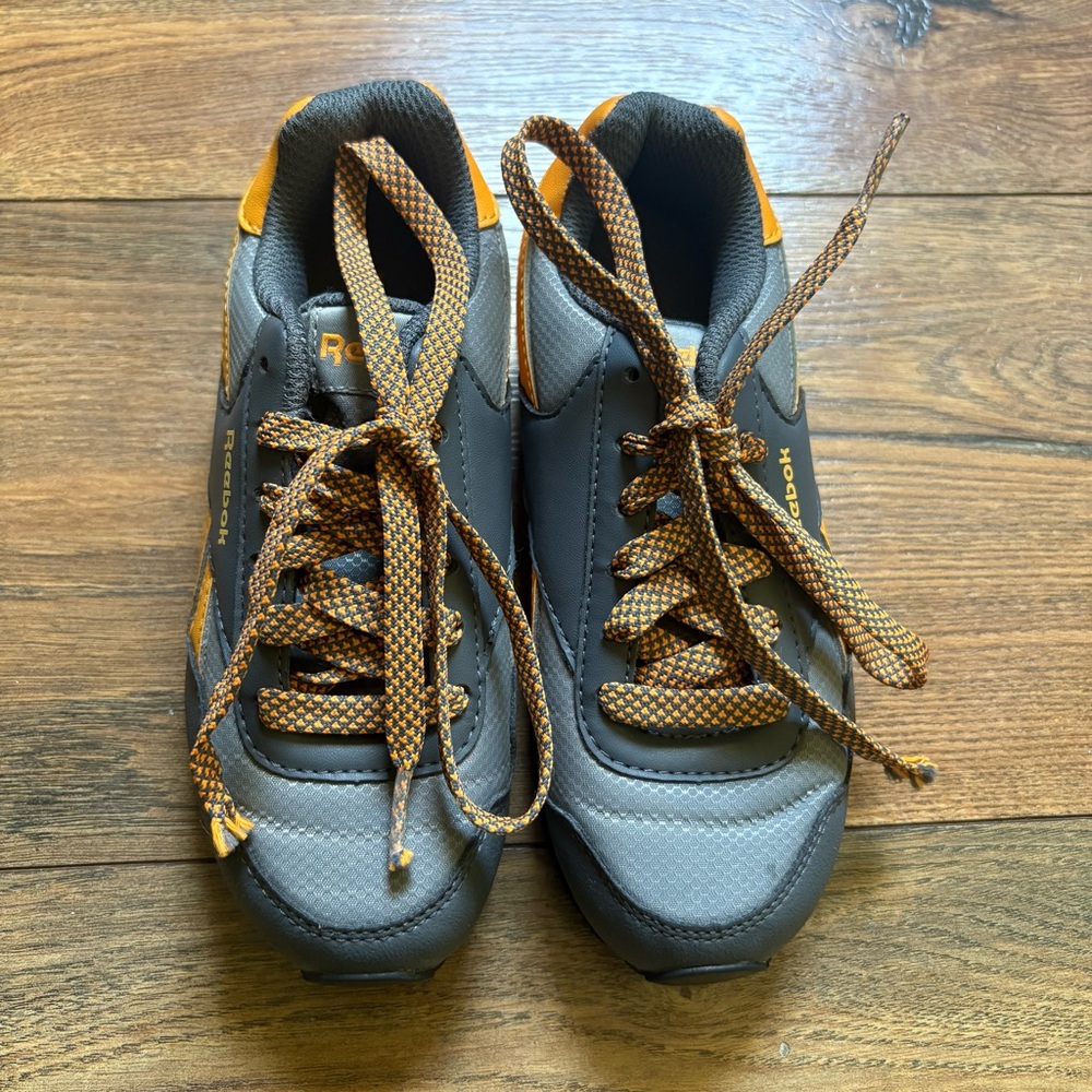 Children’s Reebok Charcoal and Mustard Athletic Shoes Size 12 Free Shipping - Picture 2 of 8